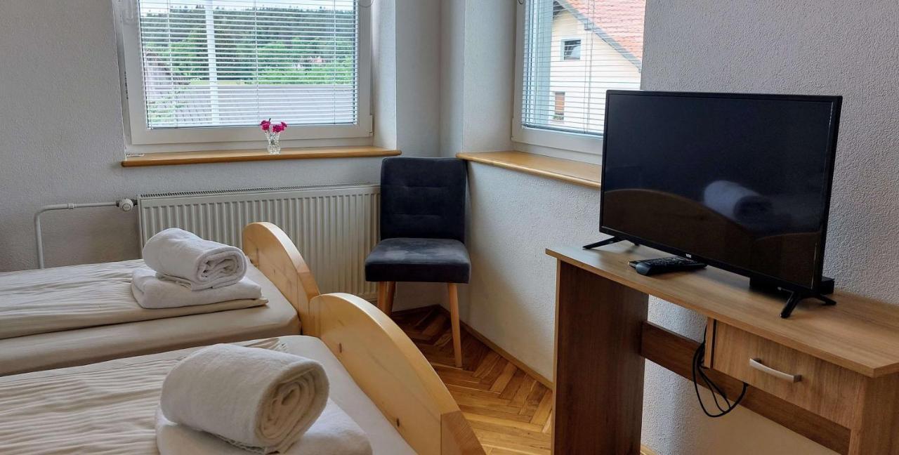 Prenocisca Miklavcic Hotel Nova Vas  Buitenkant foto