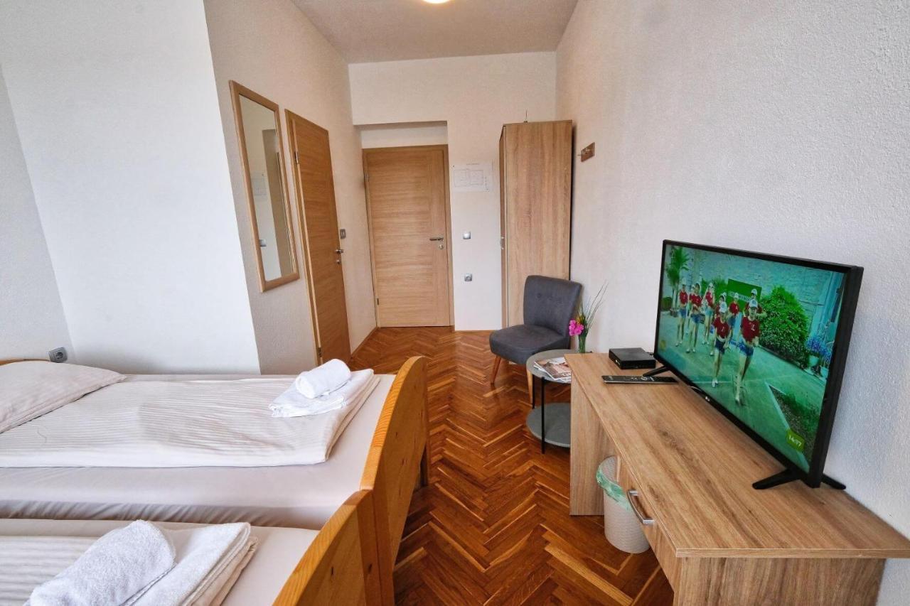 Prenocisca Miklavcic Hotel Nova Vas  Buitenkant foto