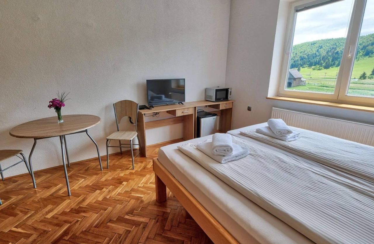Prenocisca Miklavcic Hotel Nova Vas  Buitenkant foto