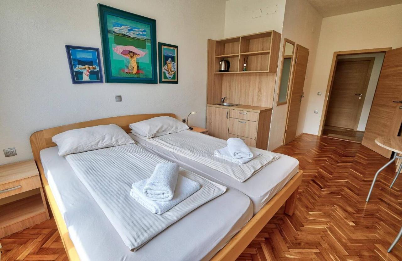 Prenocisca Miklavcic Hotel Nova Vas  Buitenkant foto
