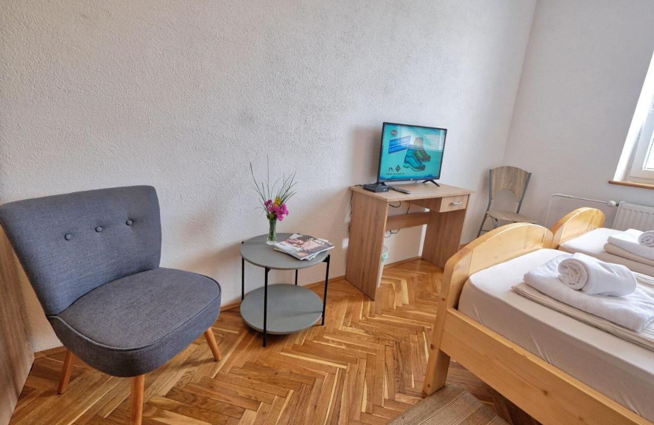 Prenocisca Miklavcic Hotel Nova Vas  Buitenkant foto