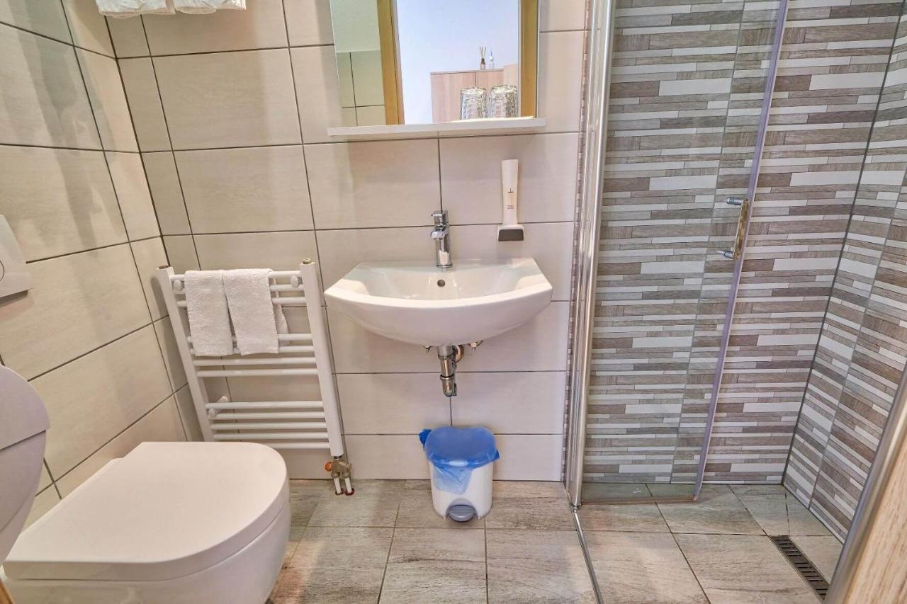 Prenocisca Miklavcic Hotel Nova Vas  Buitenkant foto