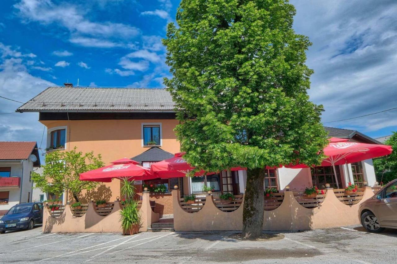 Prenocisca Miklavcic Hotel Nova Vas  Buitenkant foto