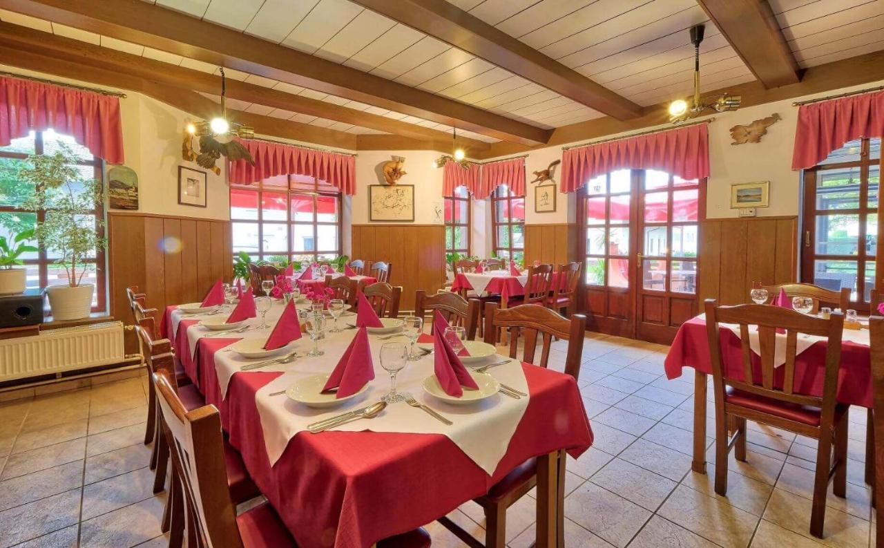 Prenocisca Miklavcic Hotel Nova Vas  Buitenkant foto