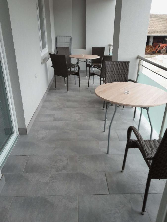 Prenocisca Miklavcic Hotel Nova Vas  Buitenkant foto